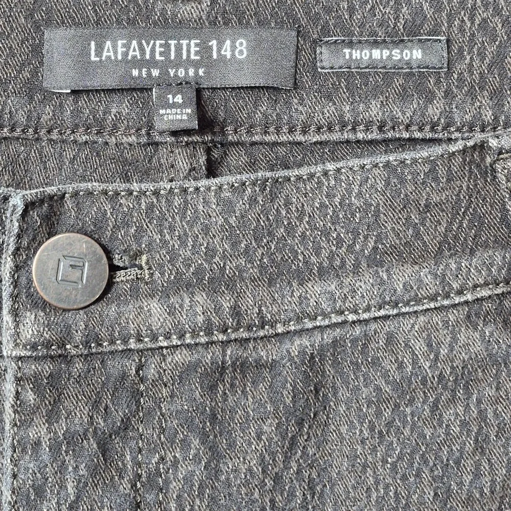 Lafayette 148 Women's Size‎ 14 Thompson Straight Leg Snake Texture Jeans